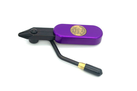 Du tilføjede <b><u>Medallion-Serie – Nur Kopf mit Monsterkiefer – Ultraviolett</u></b> til kurven.
