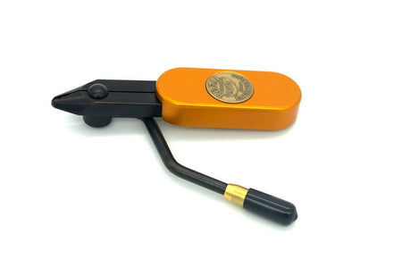 Du tilføjede <b><u>Medaillon-Serie: Nur Kopf mit Monsterkiefer – Orange Ember</u></b> til kurven.