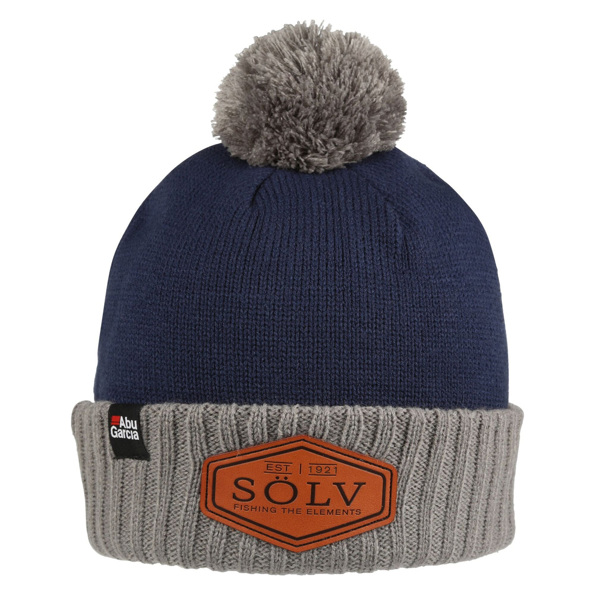 Abu Garcia Sölv Beany mit marineblauem Oberteil, hellem Umschlag, Bommel und Sölv-Logo vorne.