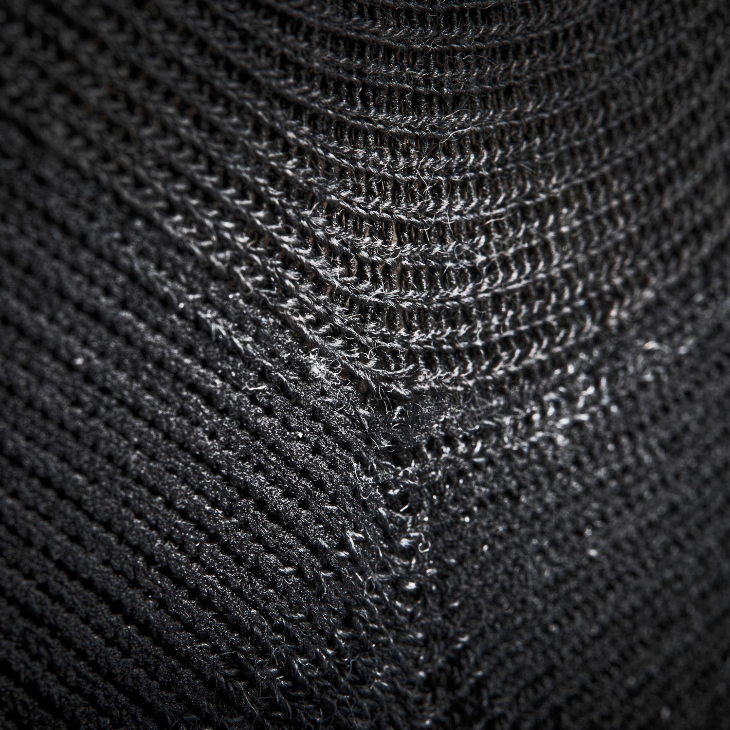 wizwool-merino-sokker-MidWeight-geoff-anderson-closeup-5.jpg
